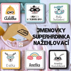 NAŽEHLOVACÍ štítky SUPERHRDINKA 22x22mm (42ks)